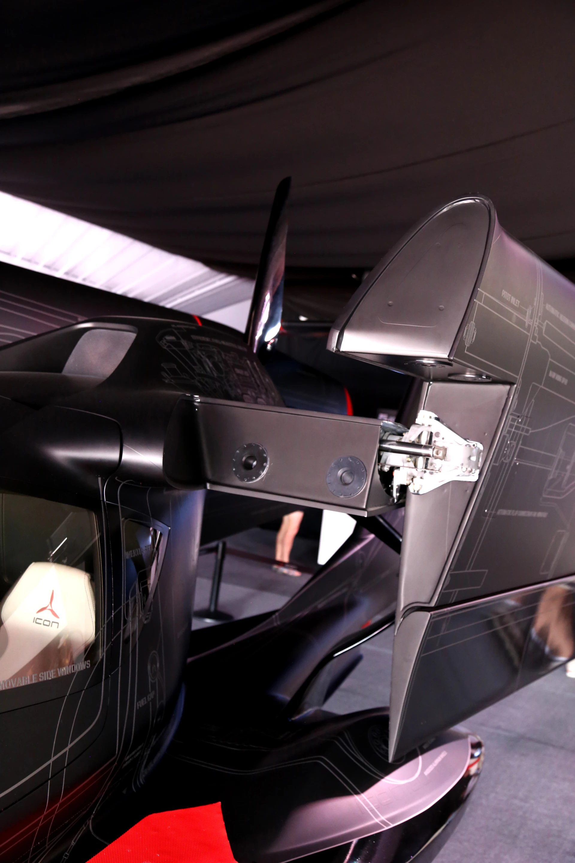 The A5 has foldable wings for easy storage and transport (Photo: Angus MacKenzie/Gizmag.com)