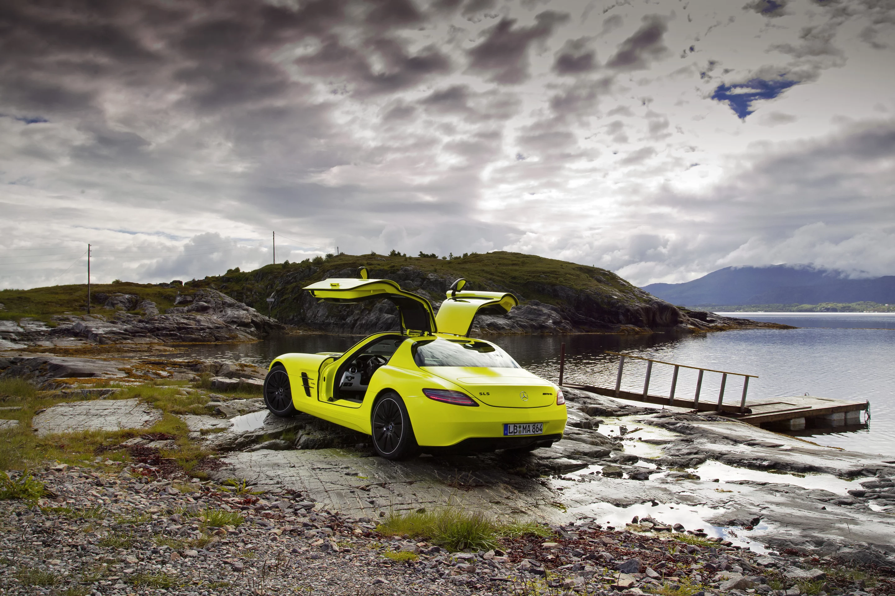 Mercedes-Benz SLS AMG E-CELL