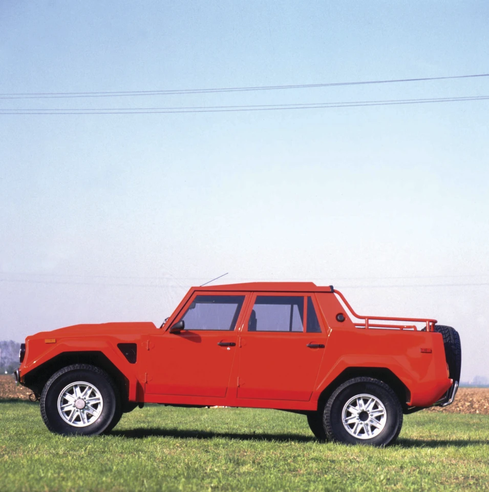 Hummer H1 perhaps ... despite the LM's obvious leanings, it never saw the light of day as a military vehicle