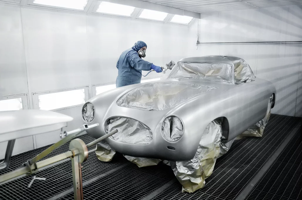 The restoration of the 300 SL took ten months