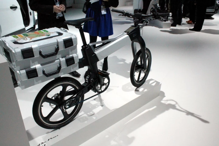 The MoDe:Pro has space at the rear for carrying goods (Photo: Stu Robarts/Gizmag.com)