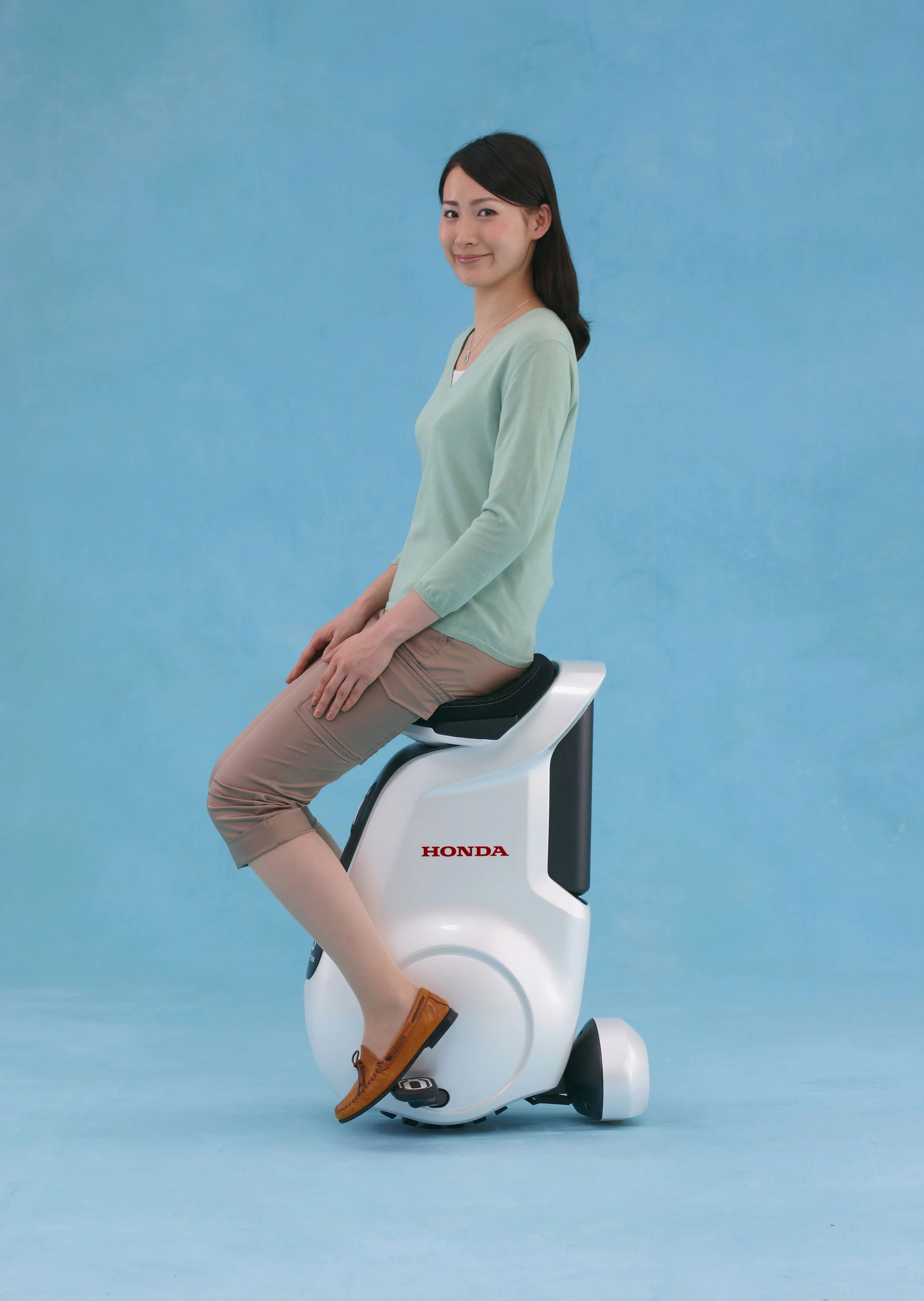 Honda's UNI-CUB Personal Mobility Device