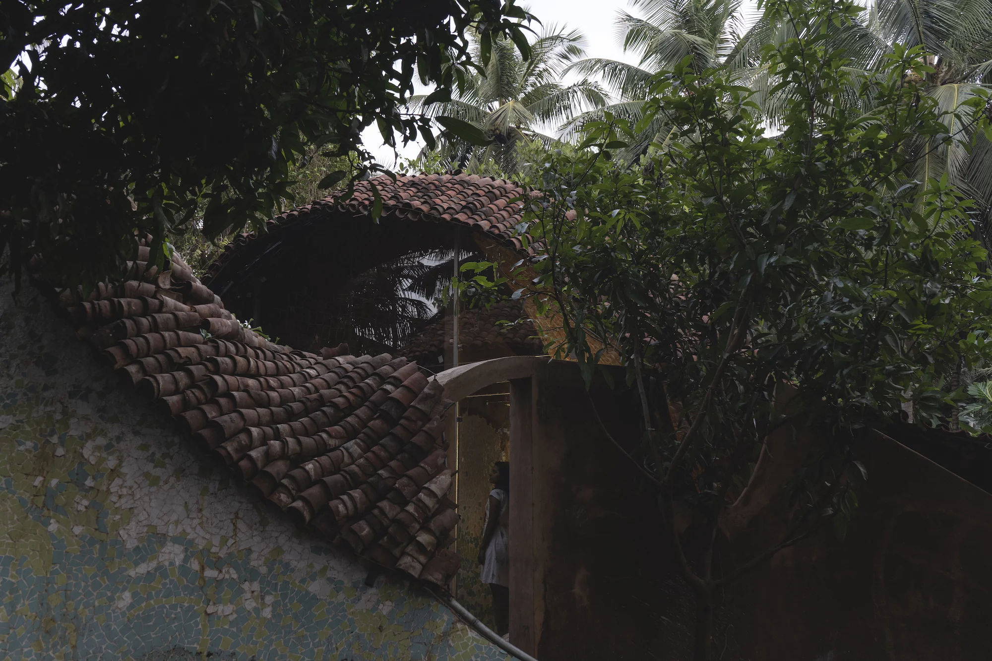 The Wendy House's exterior is made up of three layers of bricks, plus an additional layer of recycled tiles