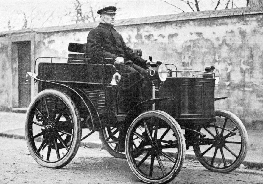 Belgian Camille Jenatzy in his Jenatzy CGA Dogcart, challenged Count Gaston de Chasseloup-Laubat to a run-off at Achères (France) on 17 January 1899, running 41.42 mph (66.27 km/h) and breaking the first speed record.
