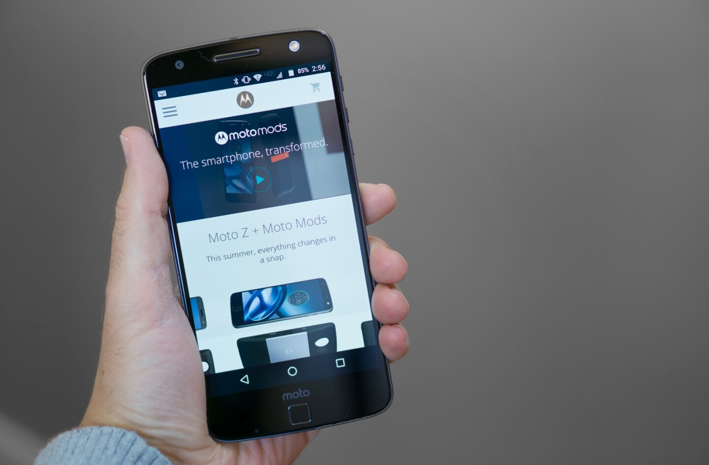 The 5.5-inch QHD display looks as great as you'd expect from a 2016 flagship