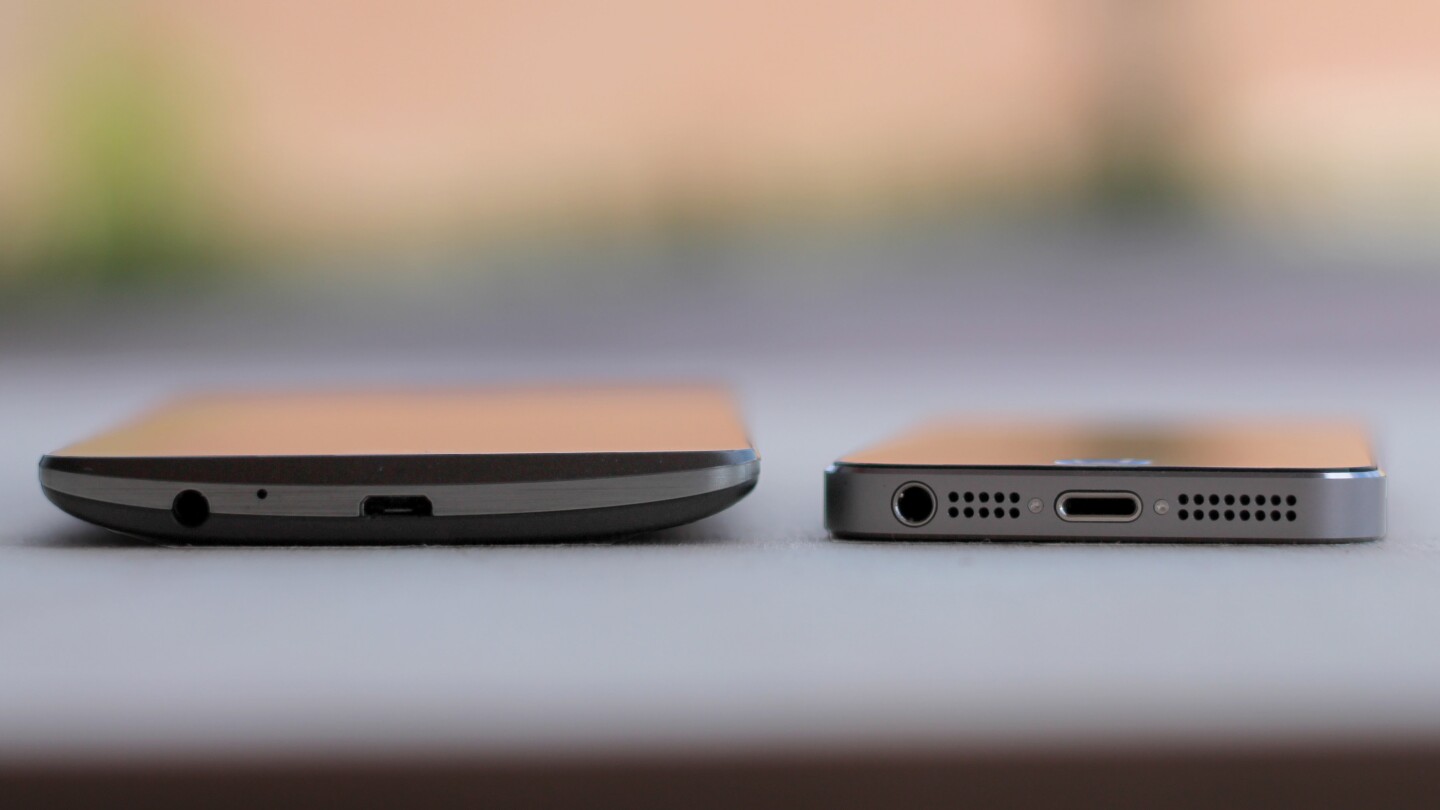 The iPhone is 15 percent thinner (Photo: Will Shanklin/Gizmag.com)