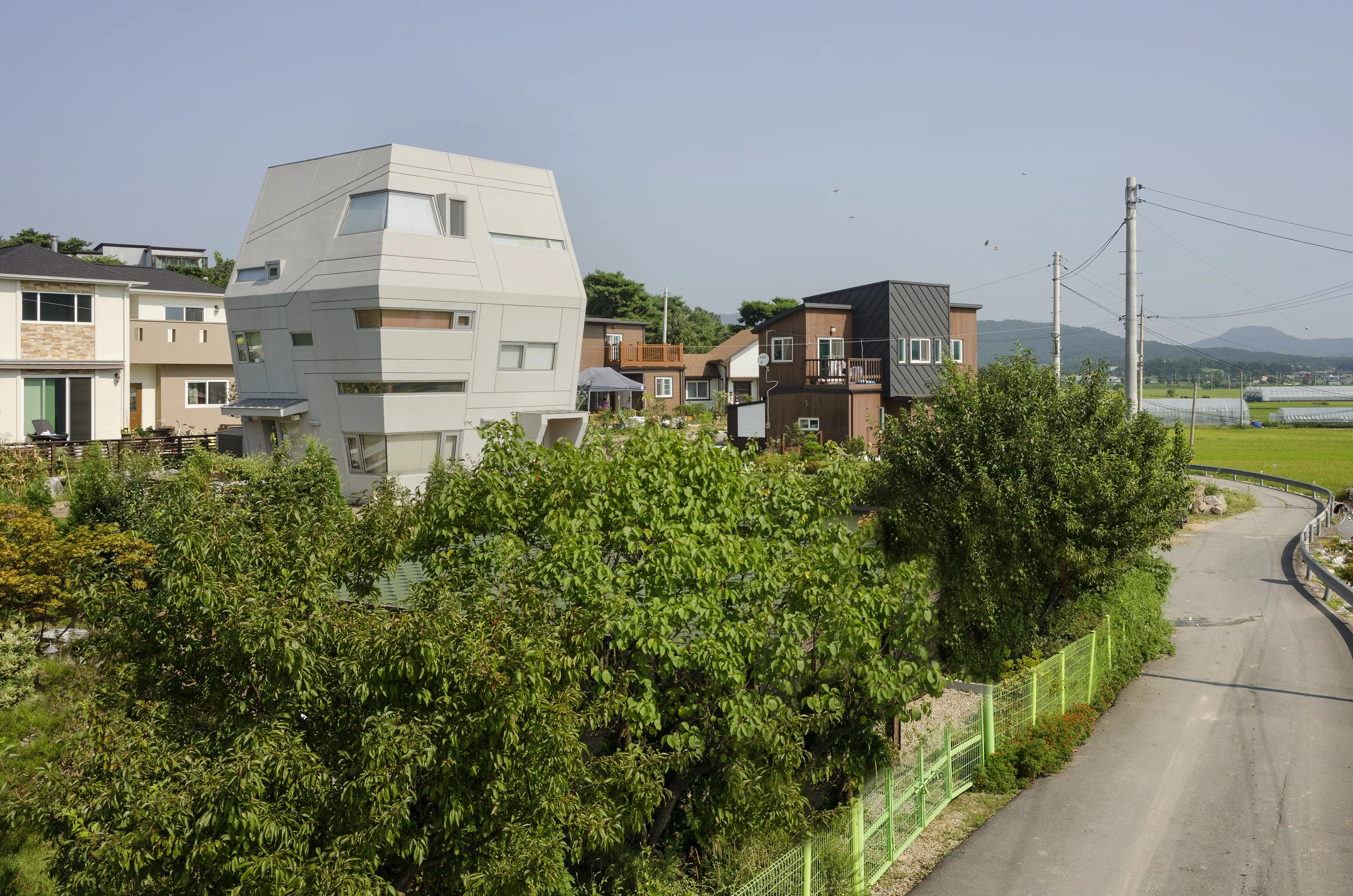 The house was completed in 2013 (Photo: Namgoong Sun)