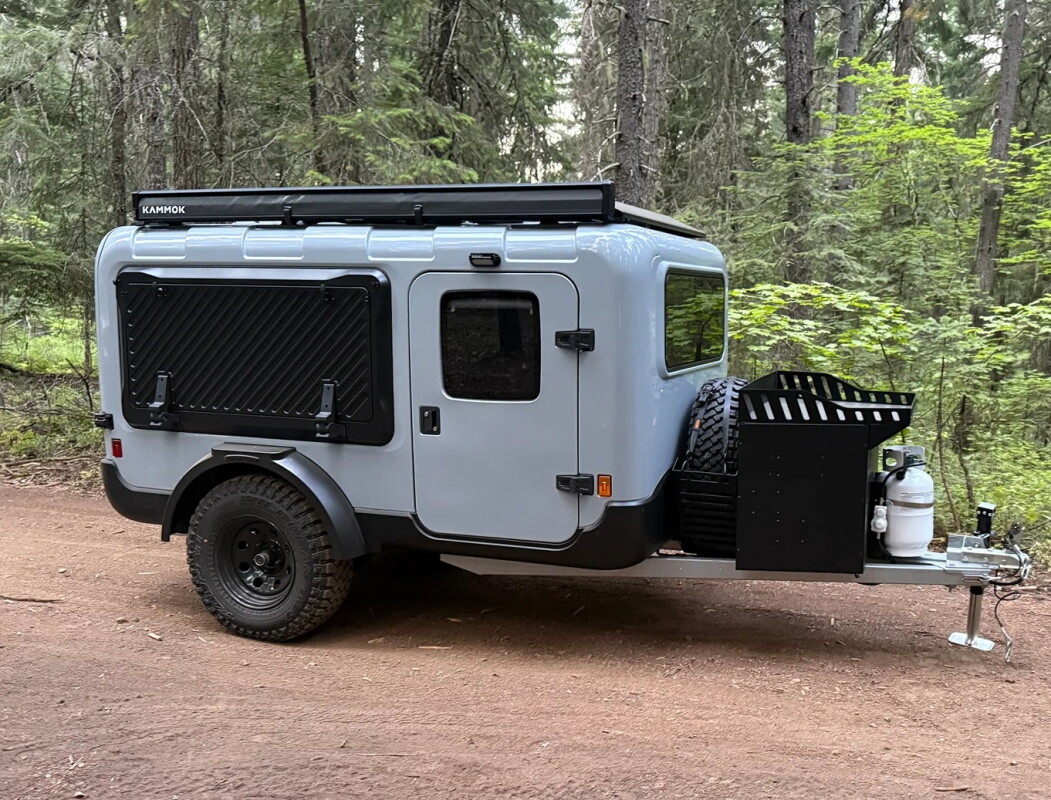 Stylish camper cube fuses two iconic tiny trailer types into new form