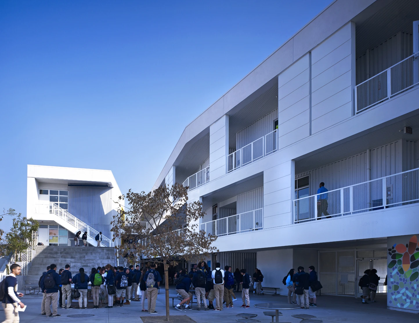The architects chose to move away from creating a traditional large block-like structure and have instead chosen to build the school around a large internal courtyard