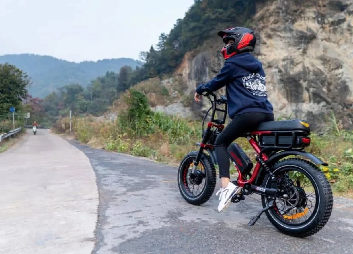 Kickstand buddy! Your kickstand's down!