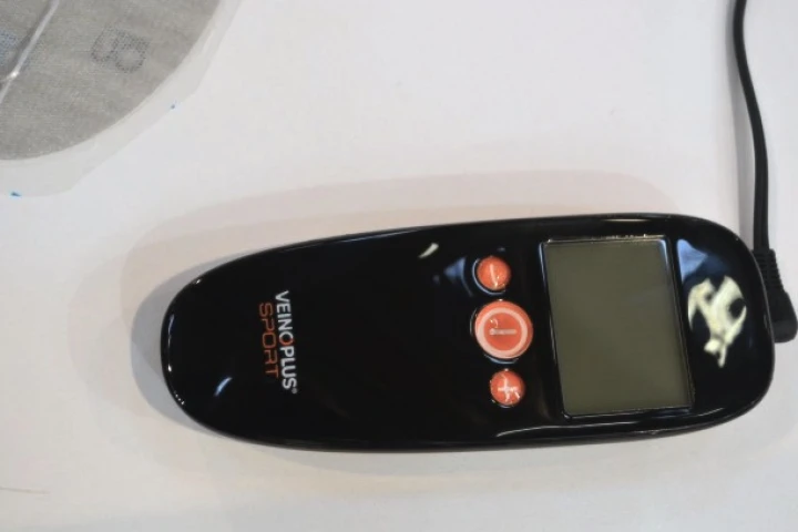 VEINOPLUS Sport is designed to provide a shortcut to the benefits of active recovery while sitting still