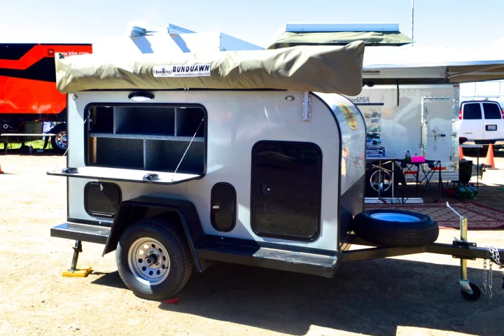 The BundutecUSA Trekken, a super-simple, lightweight semi-teardrop-style expedition trailer, was one of the creations on display at Overland Expo 2016