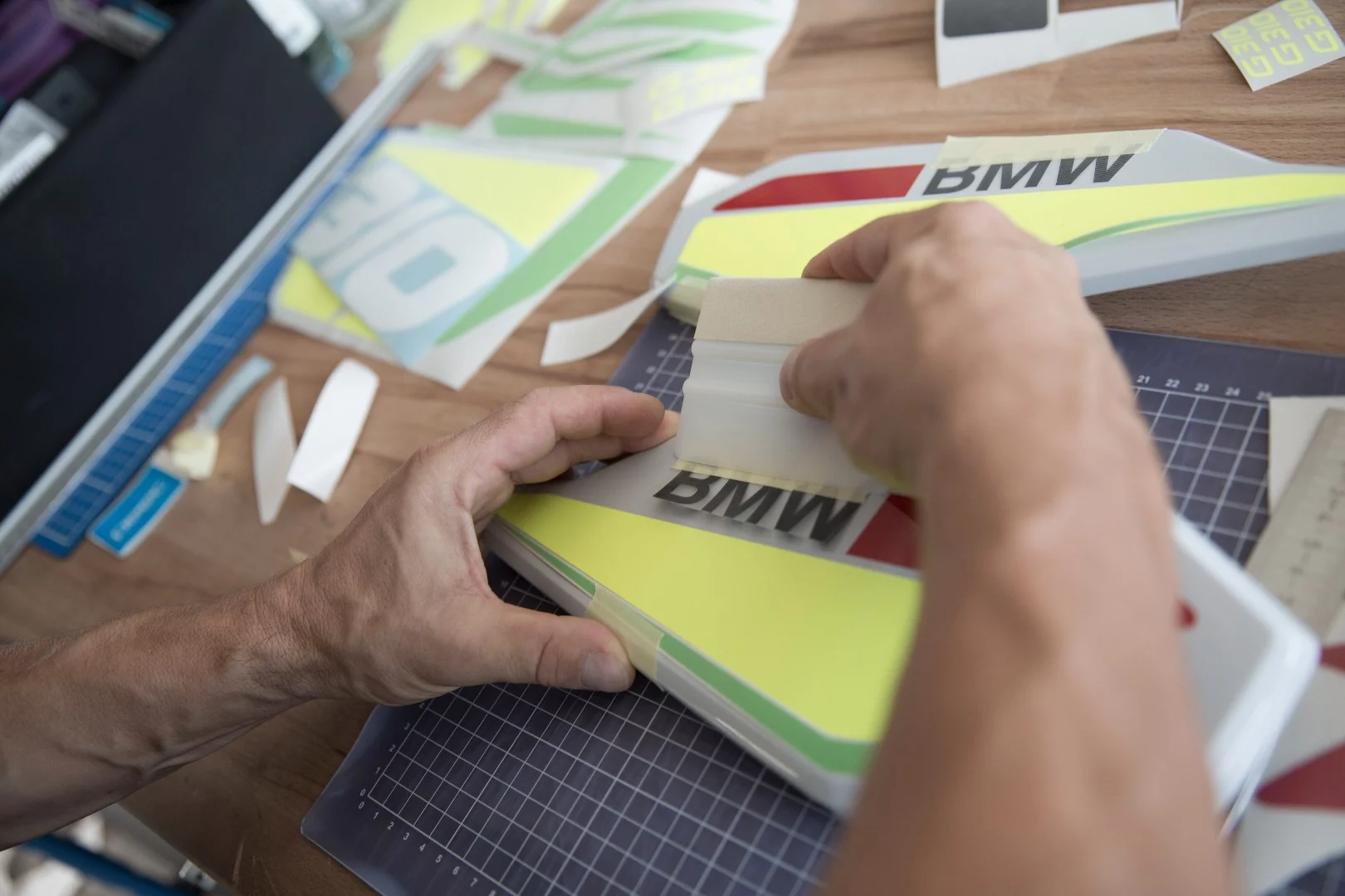 BMW Concept Stunt G 310: Chris Pfeiffer certainly digs some odd colour schemes. But he is not a normal person