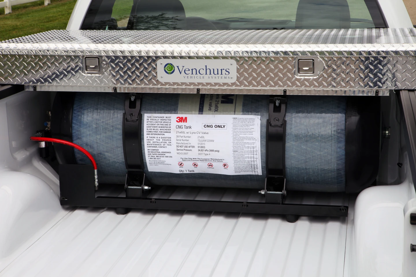 Those that wish to have CNG capabilities need to have a separate fuel system installed