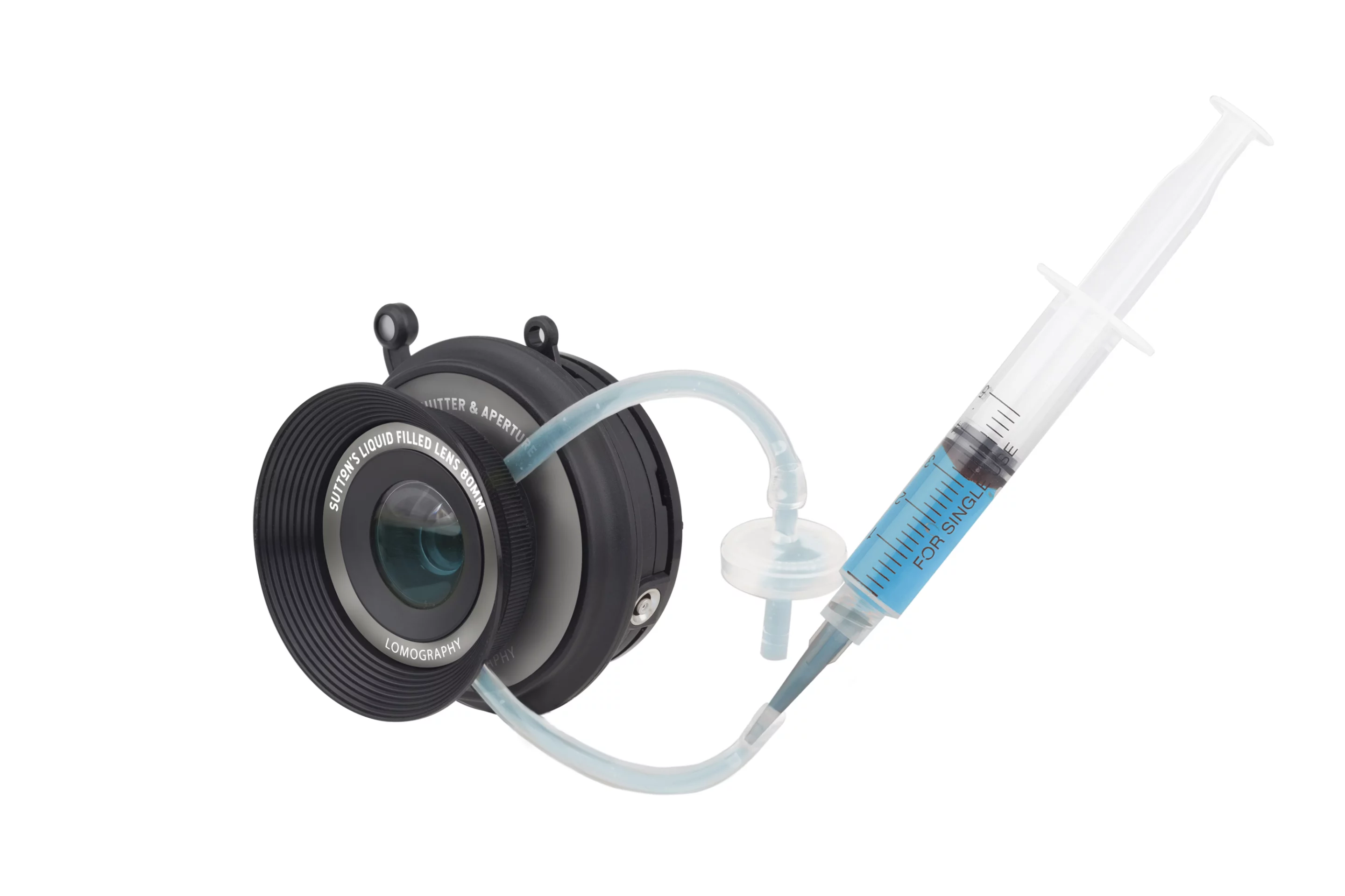 The Sutton lens can be filled with colored liquid using a syringe