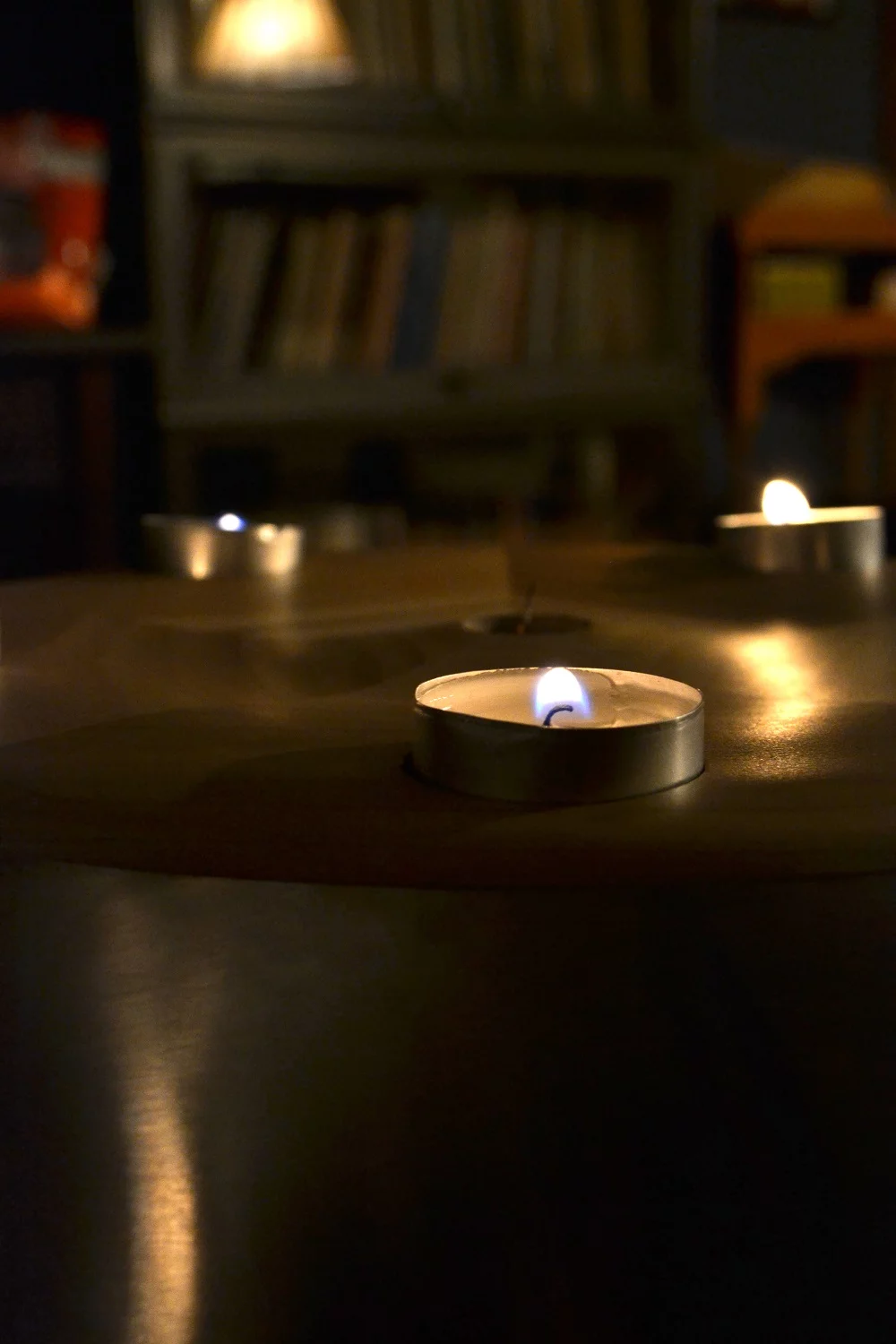 Switch Candle was created to help us reconnect with the energy consumed by natural light sources