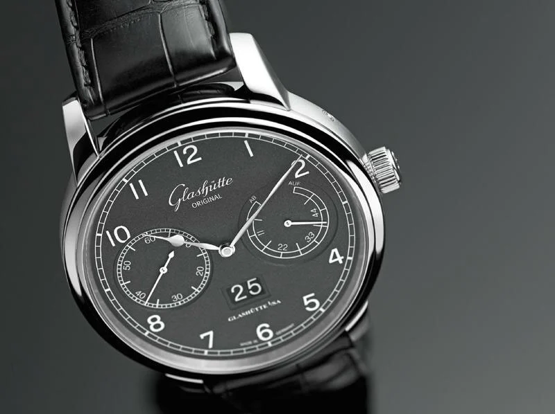 Glashutte Original Senator Observer - 44 mm diameter. Steel