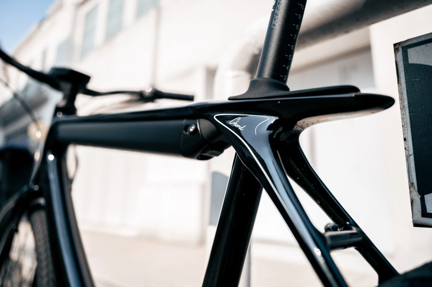 The name "Urtopia" refers to an urban utopia, while "Chord" references the shiny black and white keys of a piano