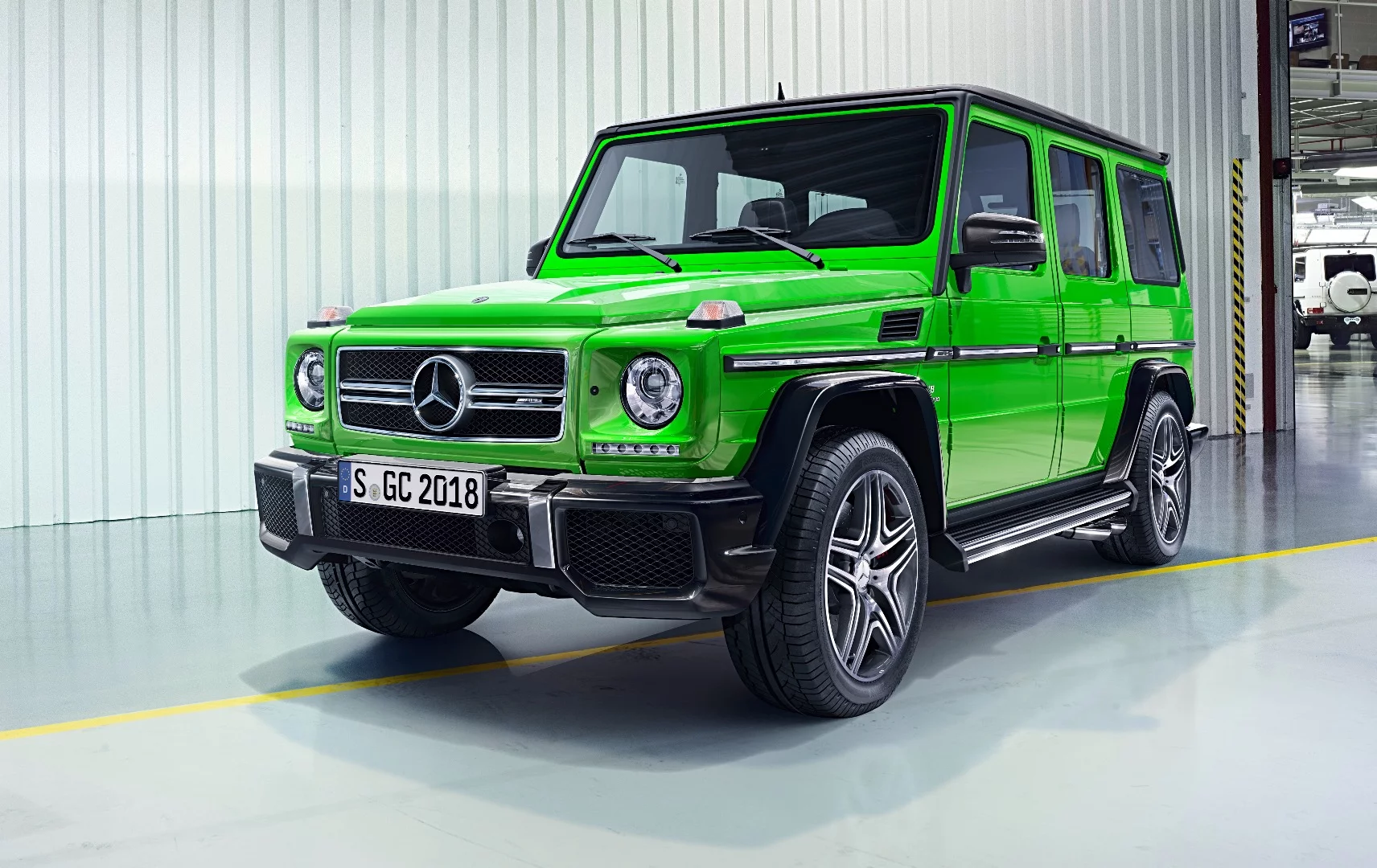 Alien green color package
