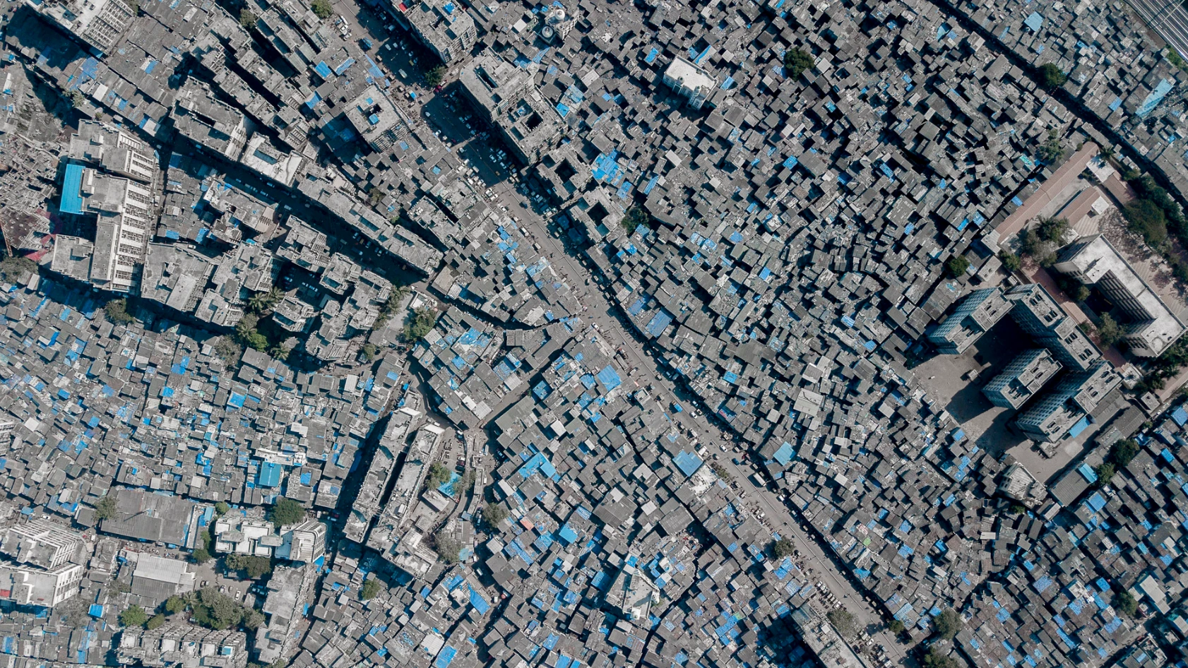 Concrete and slums in the Indian city of Dharavi