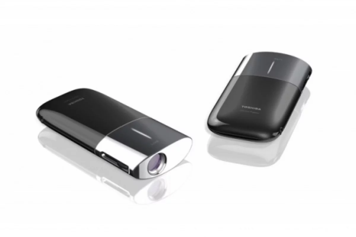 Toshiba's 100-gram LED mini-projector