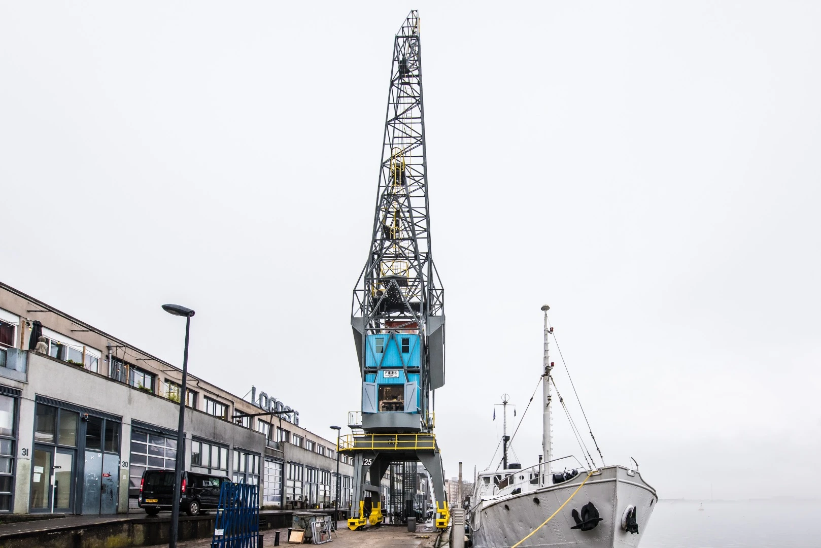 The Yays – Crane Apartment is a rental apartment converted from a dockyard crane that dates back to 1958
