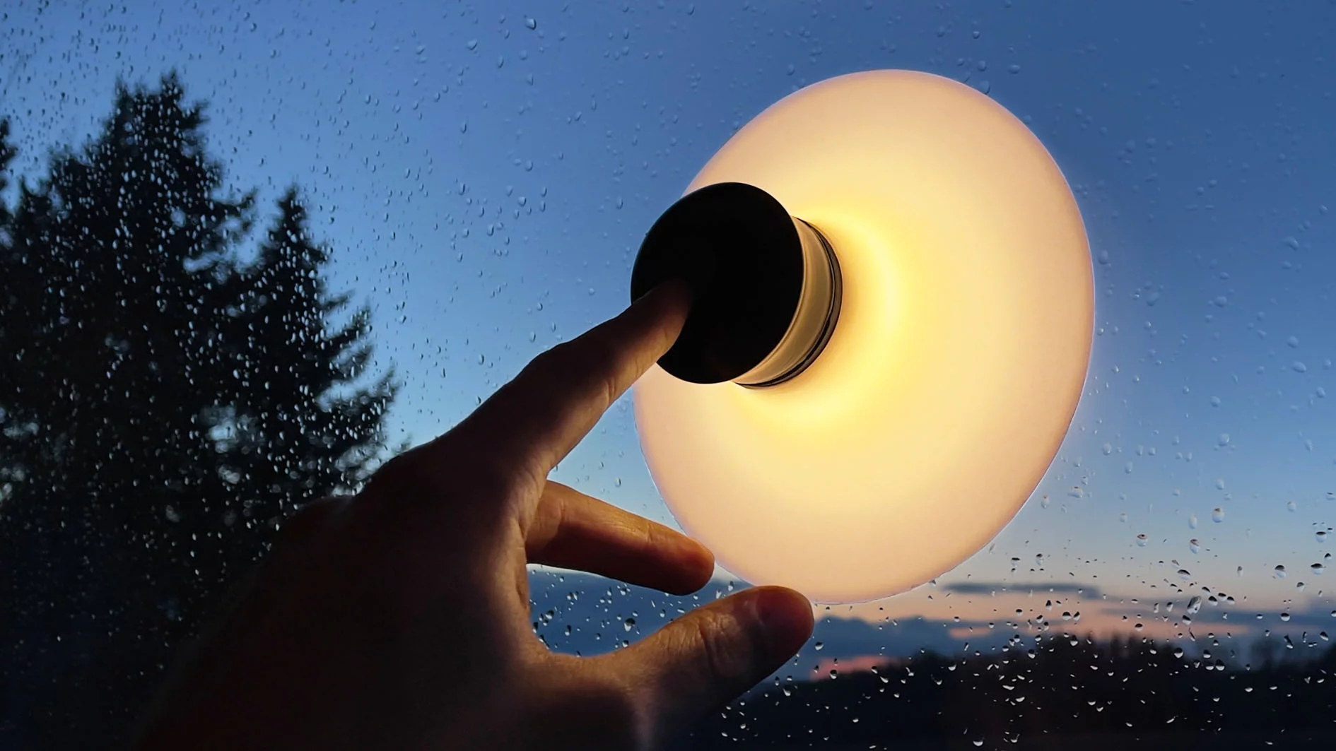 The Neozoon lamp is presently on Kickstarter