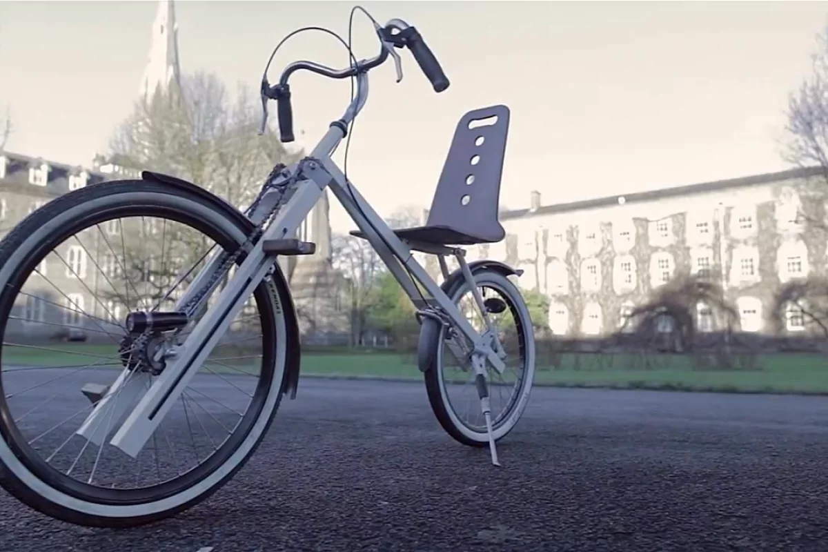 The MaynoothBike fork contains linear drive hardware in each prong