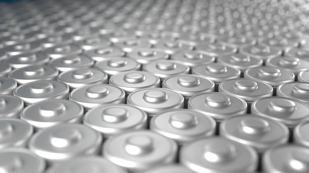 Dead lithium batteries revived to 95% capacity via electrochemical bath