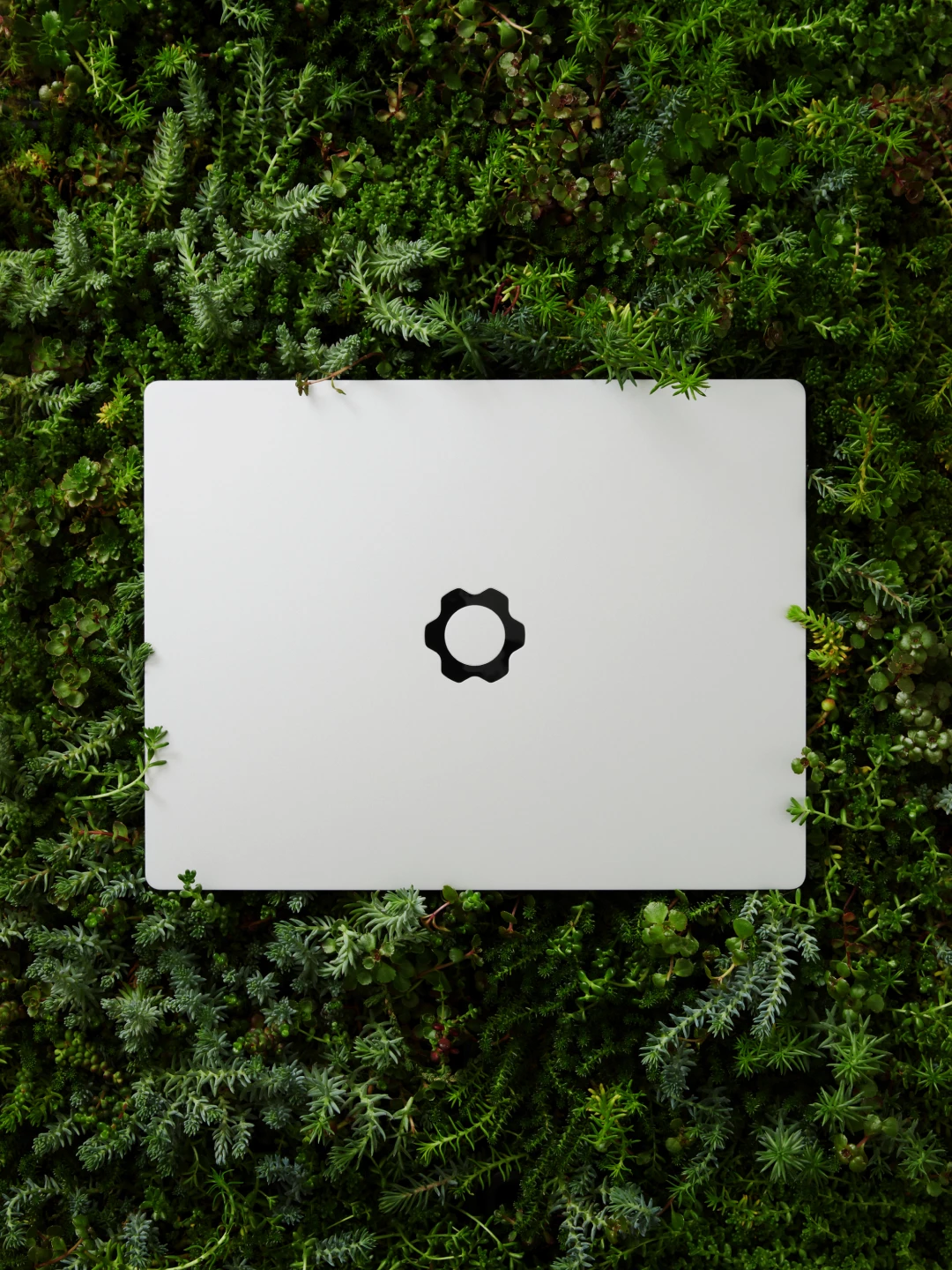 The logo on the lid lets onlookers know you're using a modular laptop