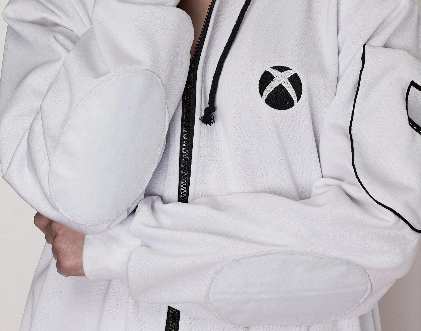 The forearm pads are designed to prevent slippage