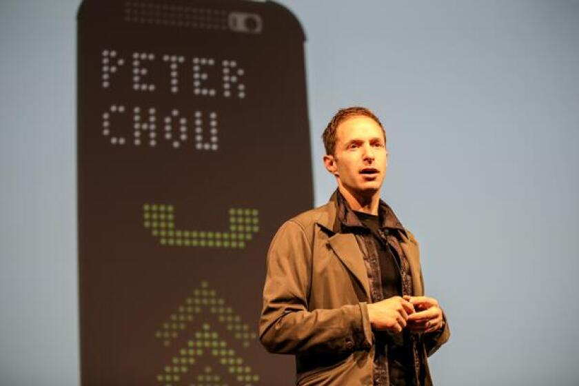 A special cover puts retro notifications on the front of the HTC One M8