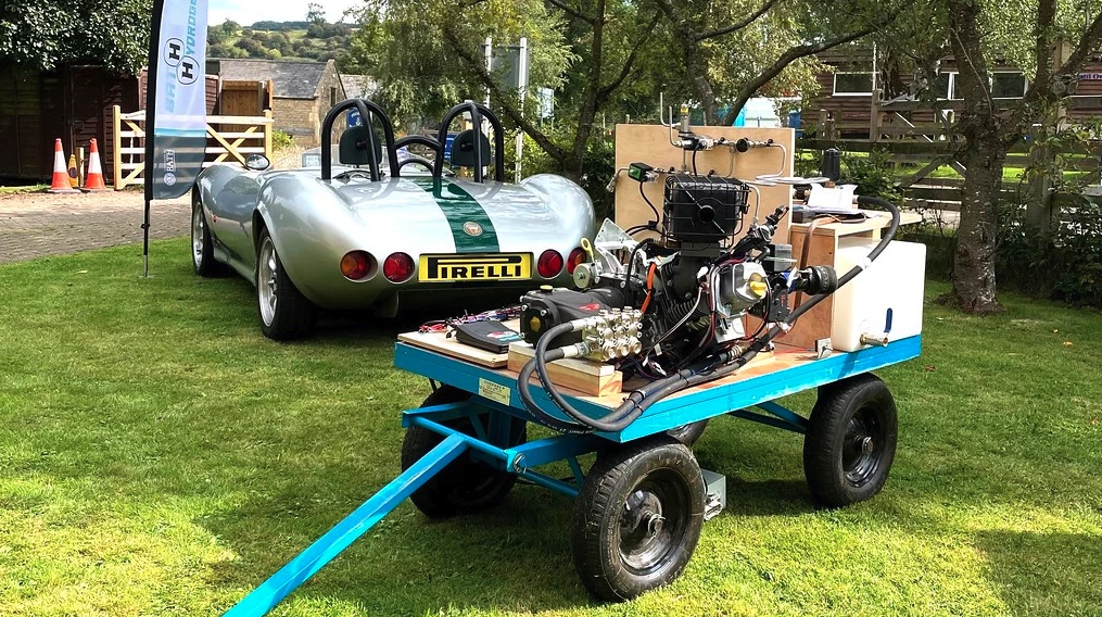 Not the greatest photo showcase, but the first look at the Bath Hydrogen team's H2-converted single-cylinder proof-of-concept engine