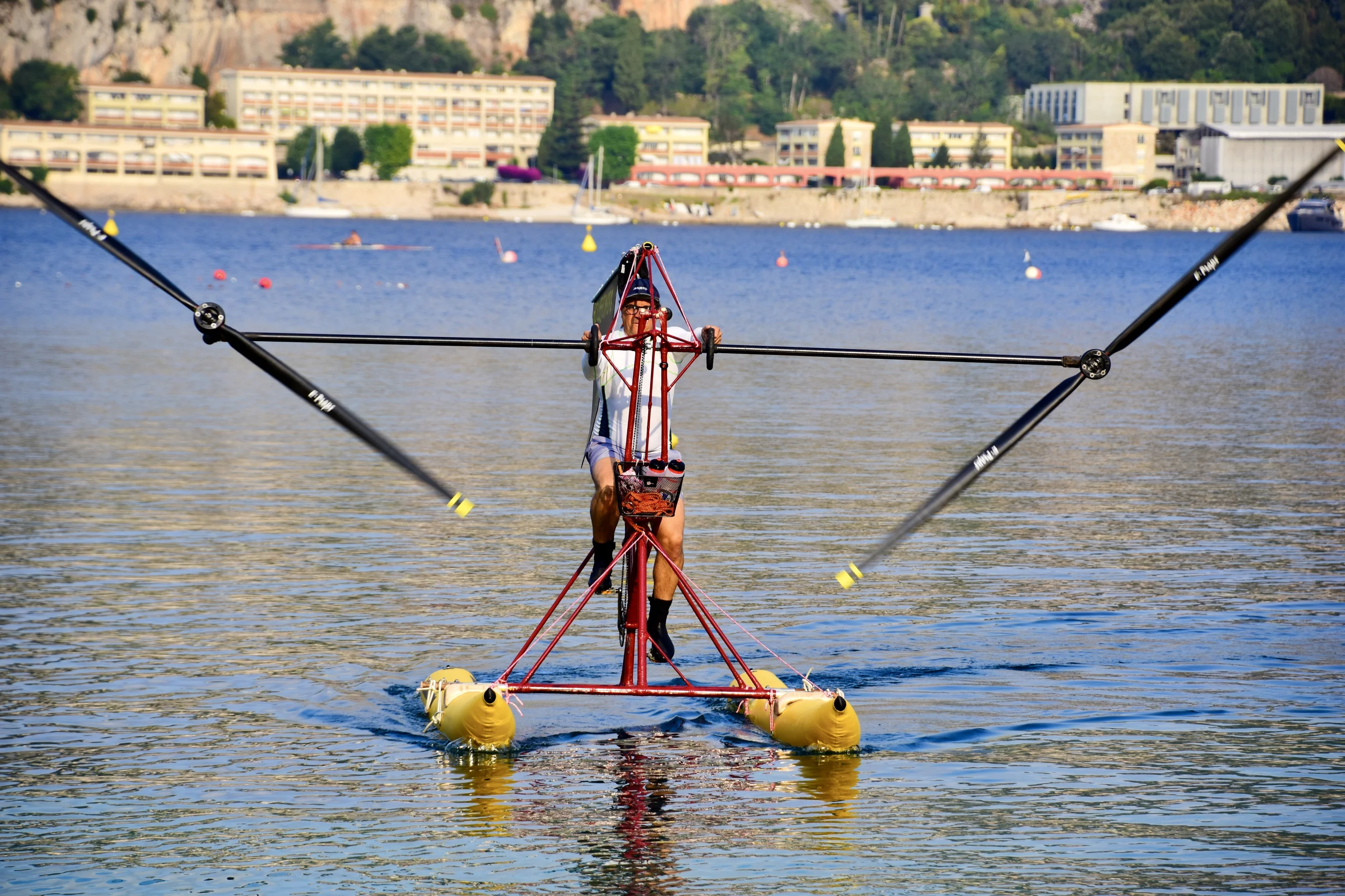 The Aeroster project is at the early prototype stage, with pedal-power turning twin props to (hopefully) break the 18.5-know speed record set by MIT in 1991