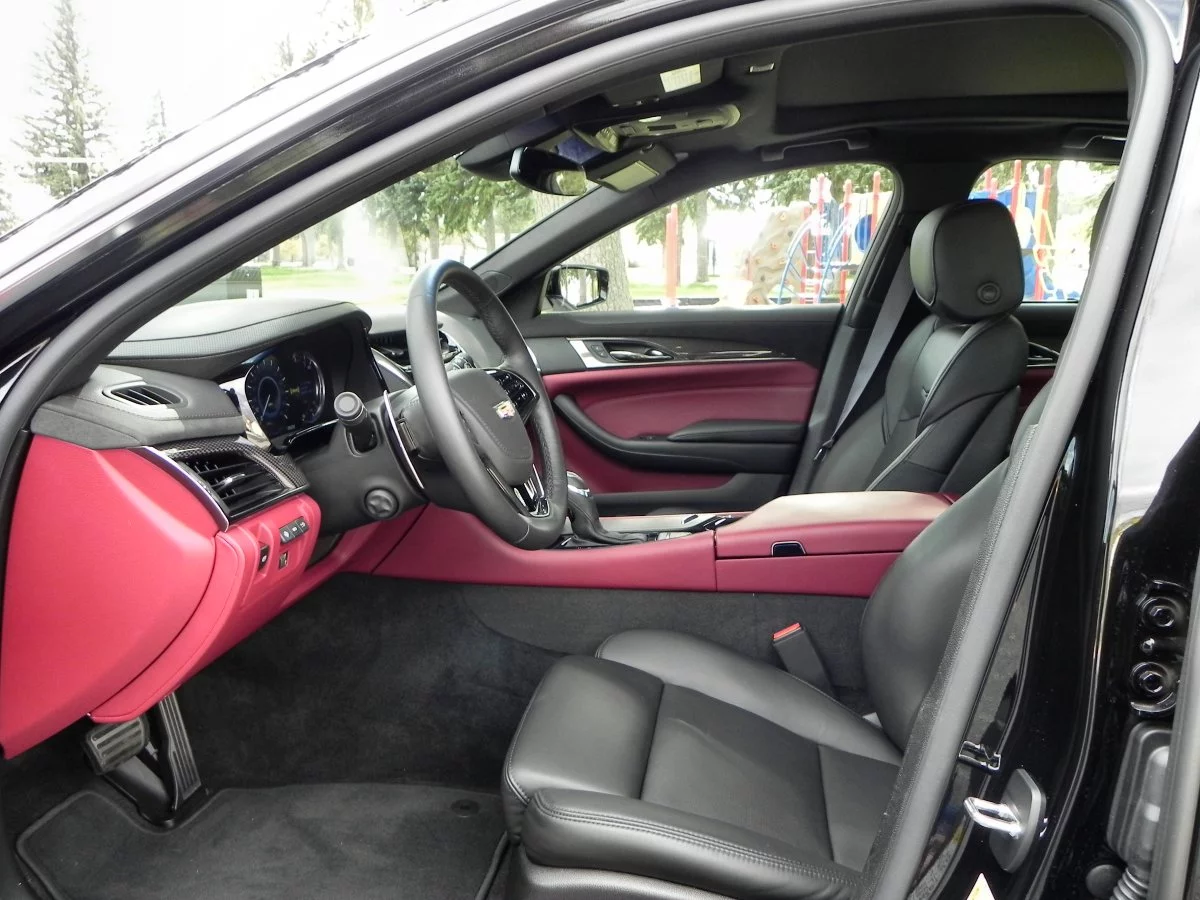 The use of four materials in sequence to create an opulent interior without going overboard is a touch that only Cadillac has mastered