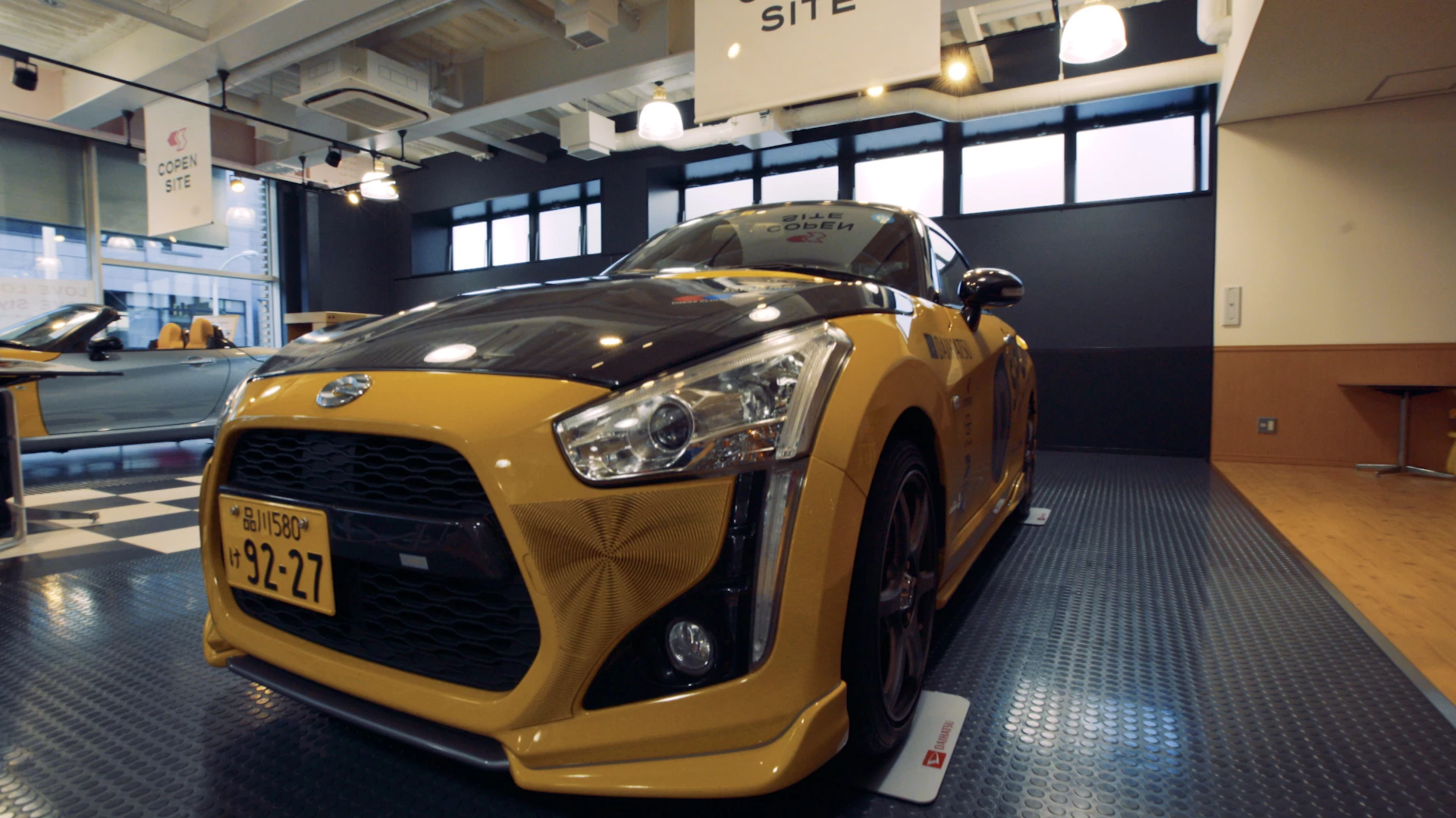 At present, the Effect Skins are available for the Copen's front and rear bumpers and its fenders