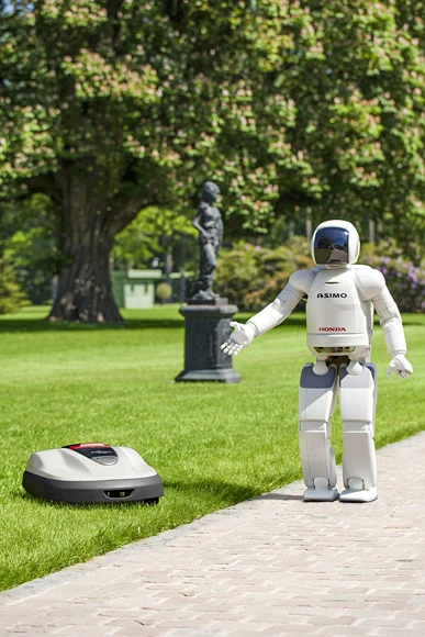 The Honda Miimo will handle the leg work of lawn mowing for you