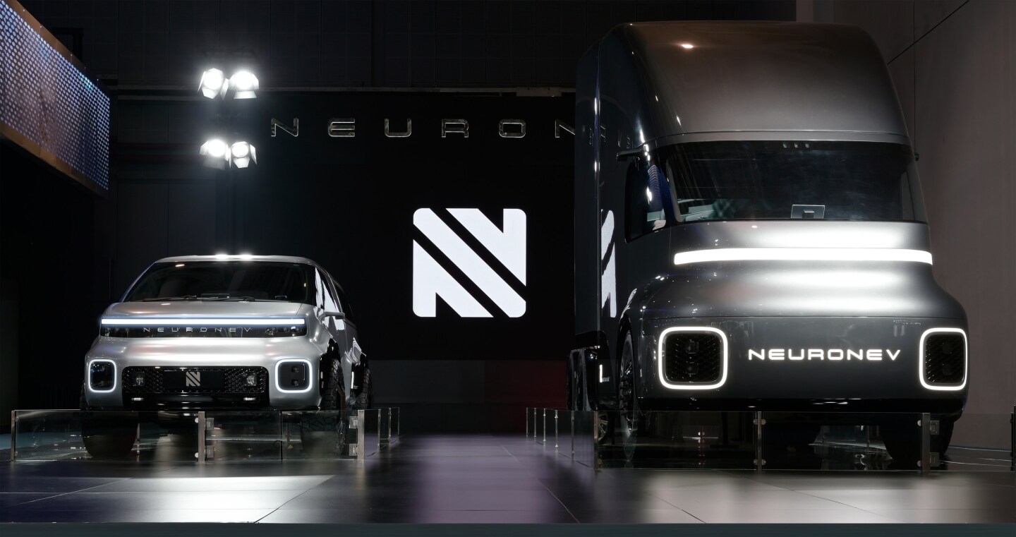 The T/One pickup and Torq semi debut side by side