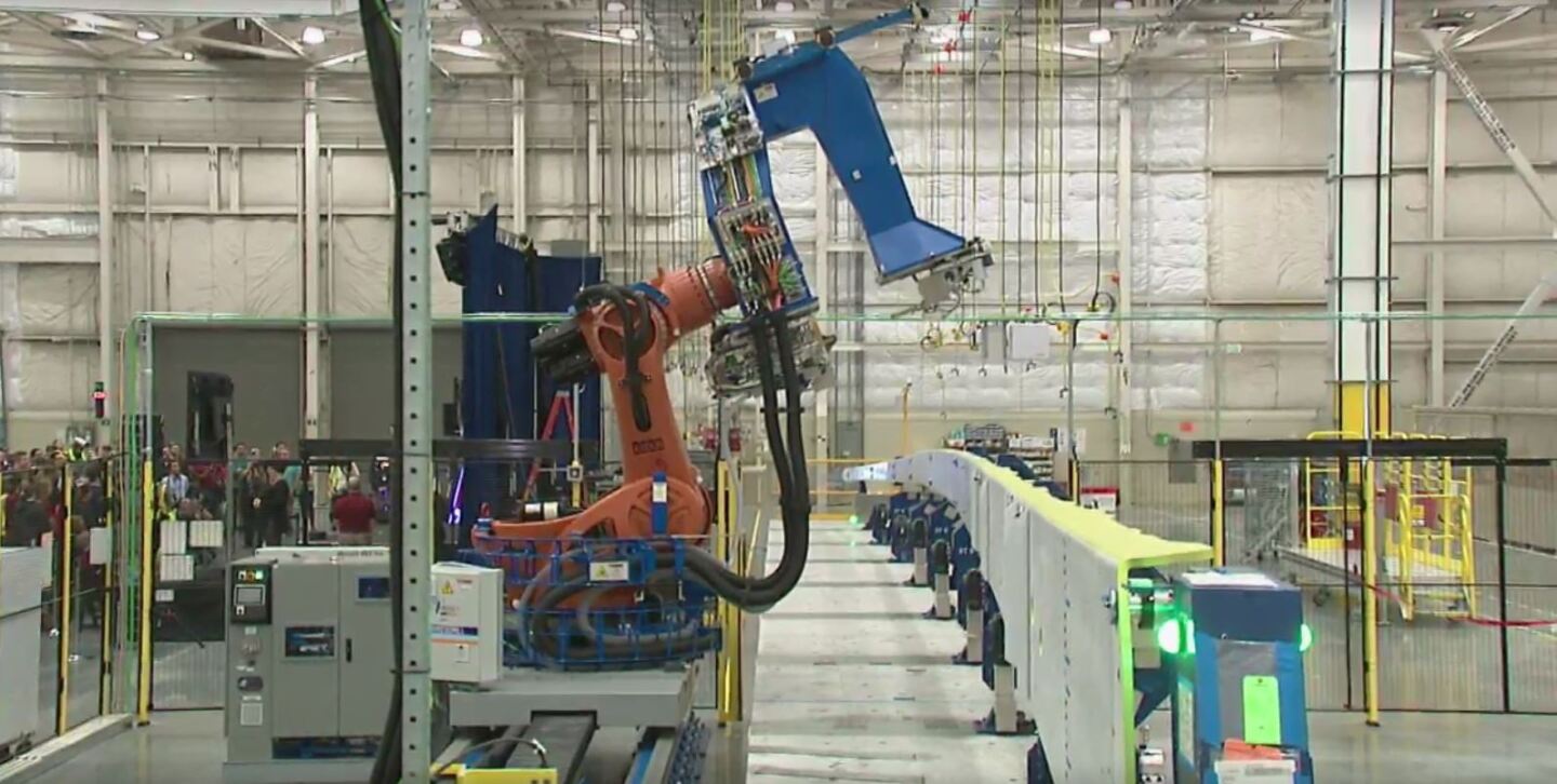 Boeing begins 777x production