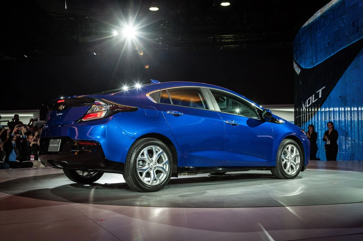 Chevy shows the 2016 Volt at NAIAS 2015 (Photo: Loz Blain/Gizmag.com)