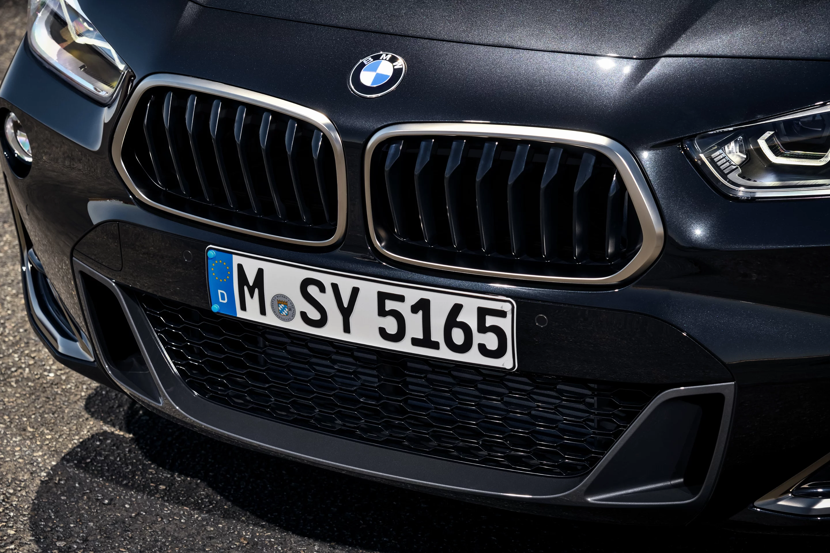 Front bumper detail on the BMW X2 M35i