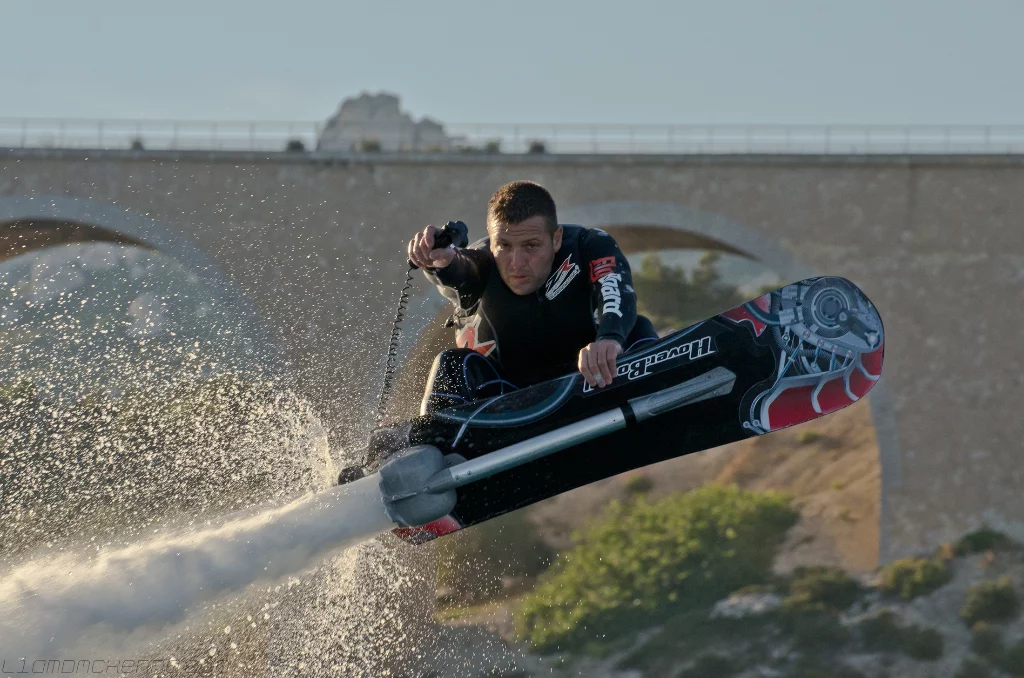 Hand held throttle gives the user more control