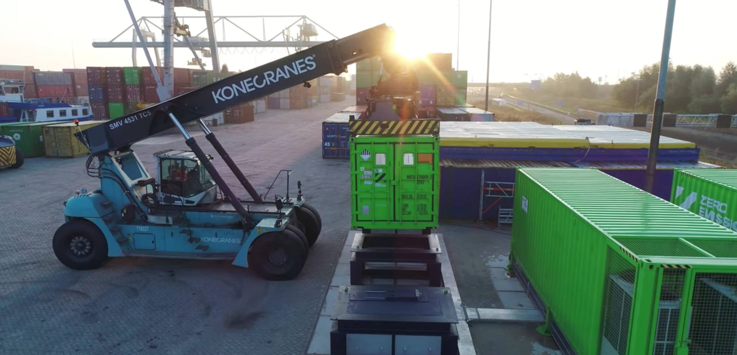 Each of the ZESpacks are made up of 45 lithium-ion battery modules that combine for a 2-MWh capacity