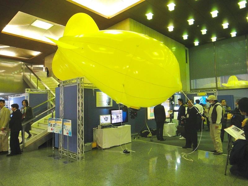 NHK's gyro-stabilized balloon camera rig