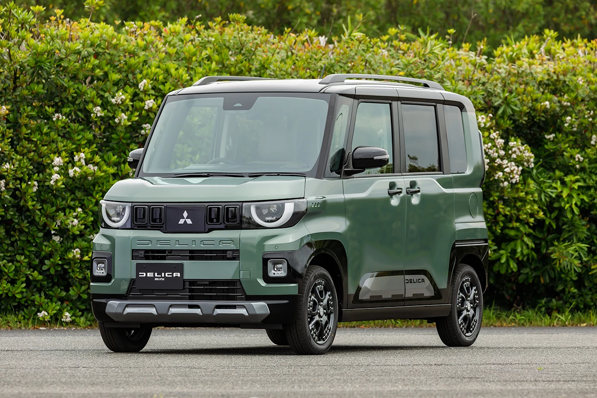 The latest Delica Mini refresh looks boxier and kind of gaunt, at least in this photo