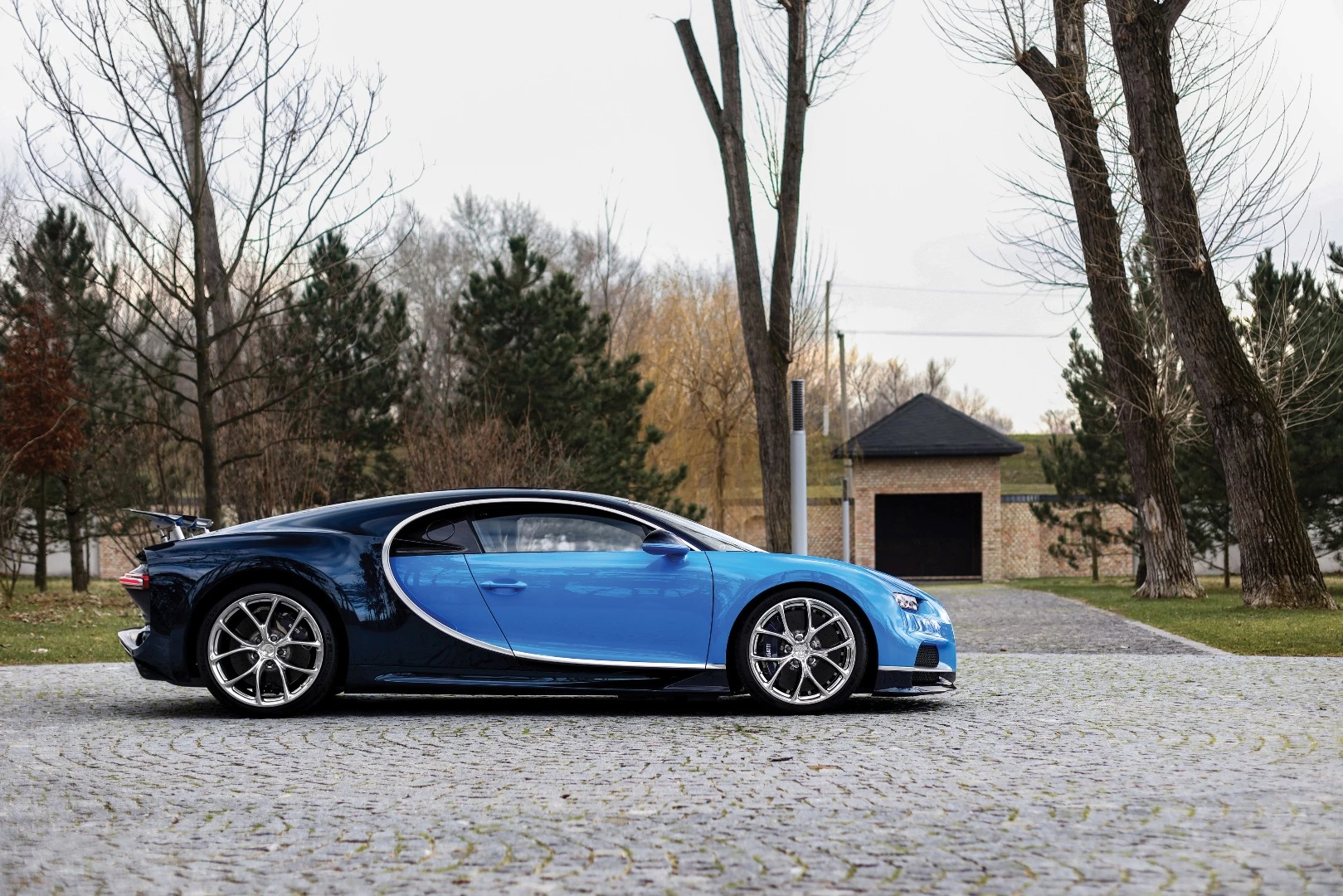 The top selling car of the entire week, the Bugatti Chiron