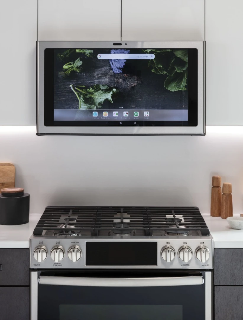 Thousands of recipes and cooking guidance come bundled with the Kitchen Hub system thanks to SideChef
