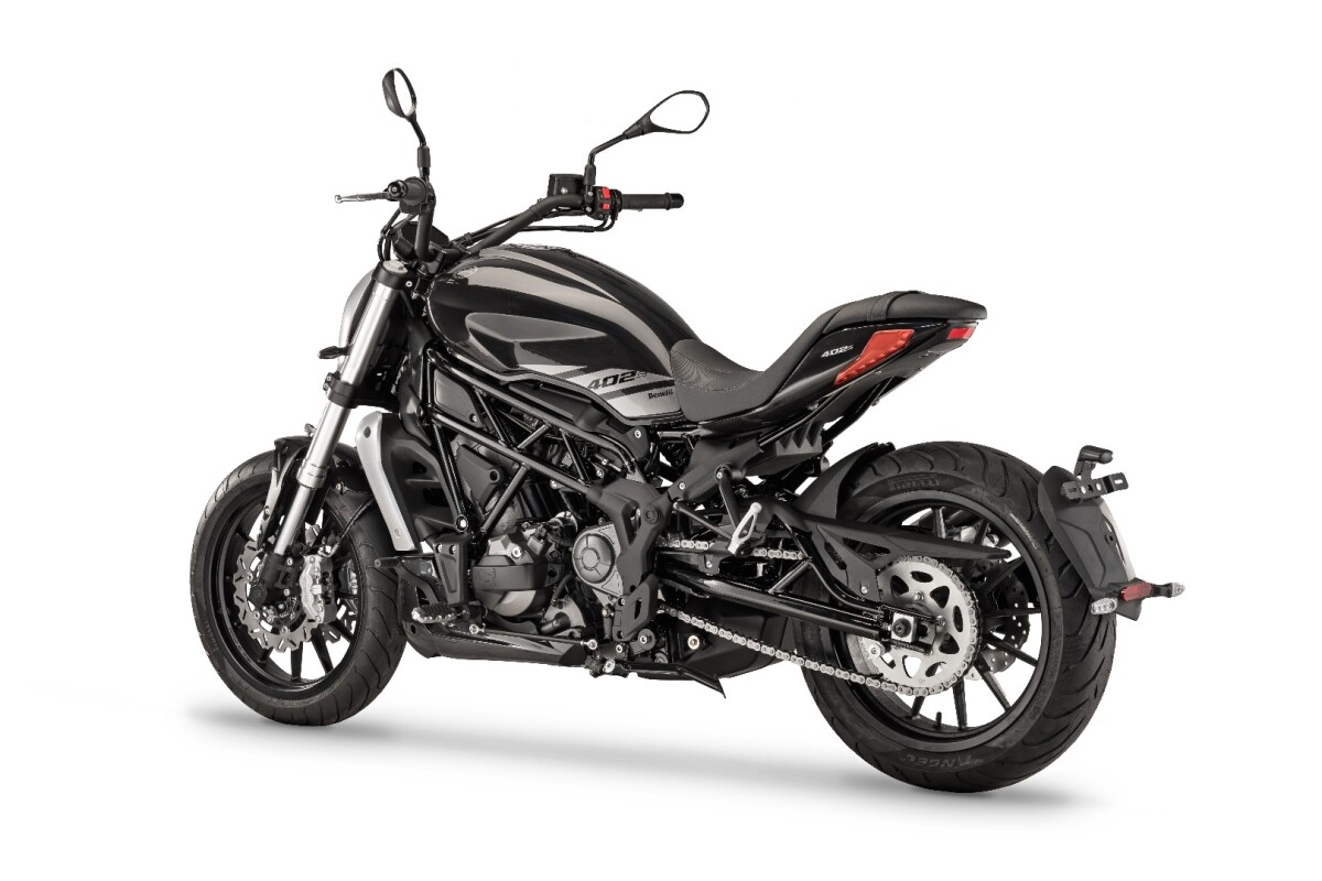 Benelli 402 S: the XDiavel tail section is unmistakeable