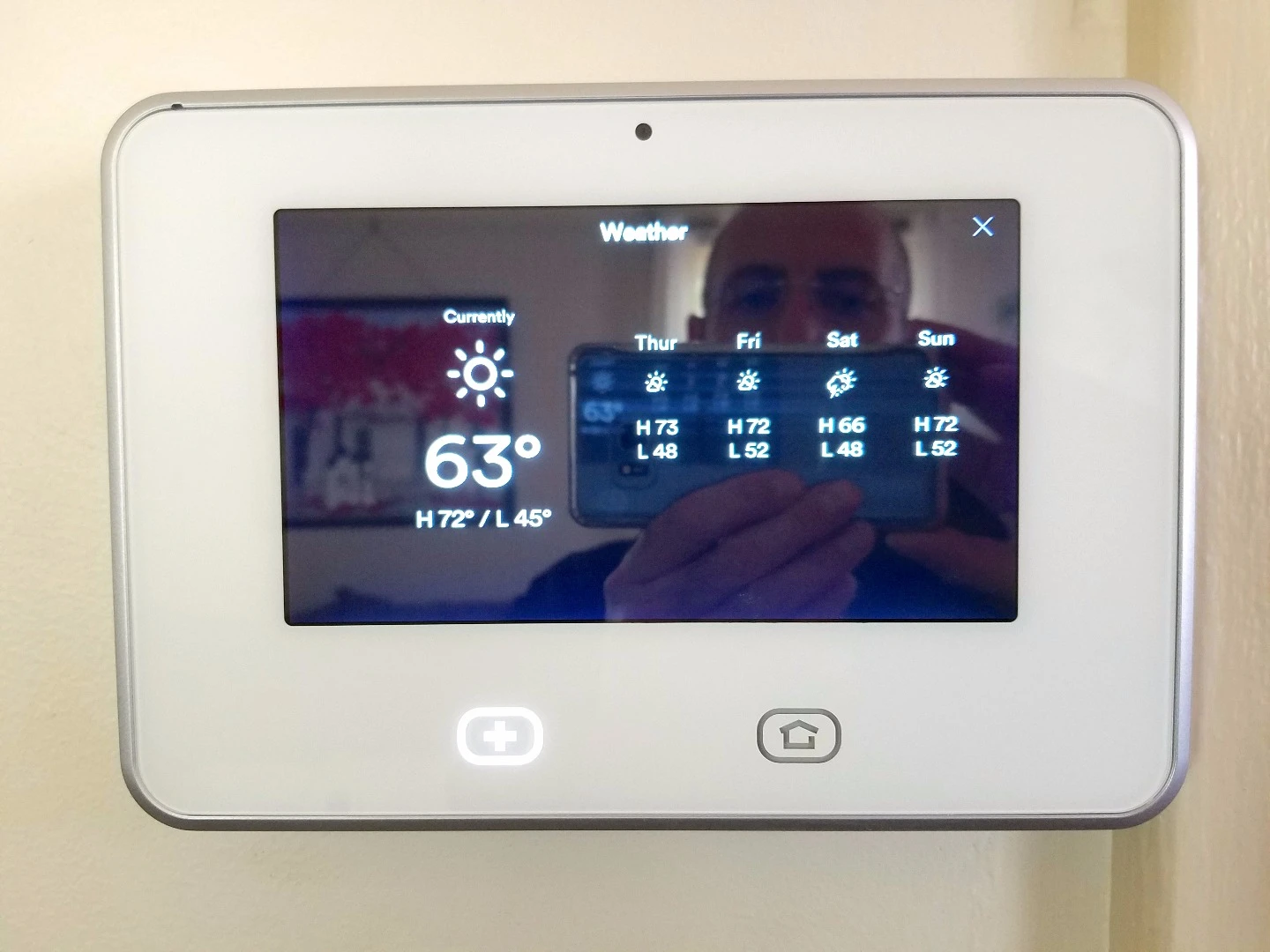 Vivint's control panel can also display the weather for the week