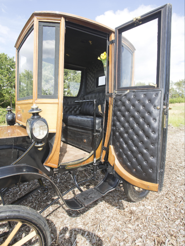 The 1905 Woods Queen Victoria Brougham has an all-leather interior